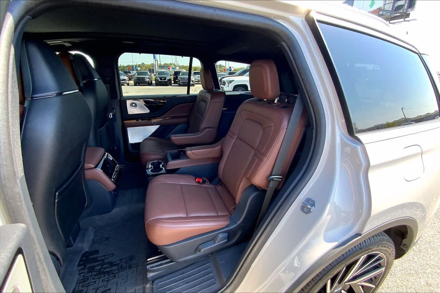 Used 2025 Ceramic Pearl Metallic Tri-Coat Lincoln Reserve image 33