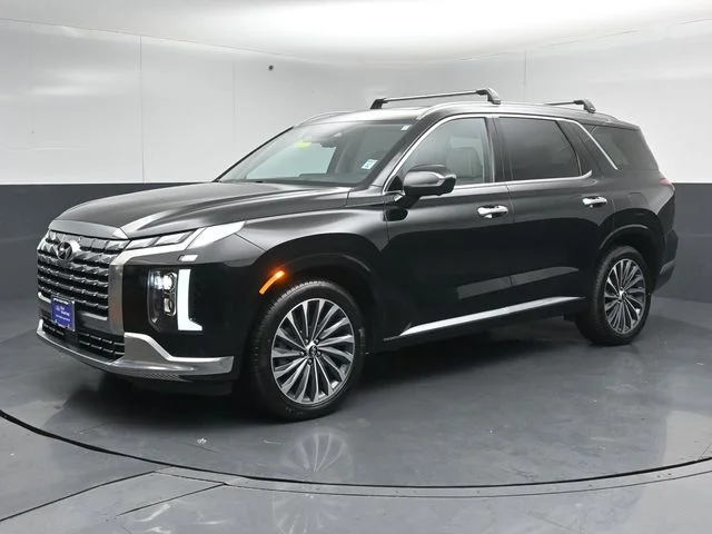 Certified Used 2025 Abyss Black Pearl Hyundai Calligraphy image 4