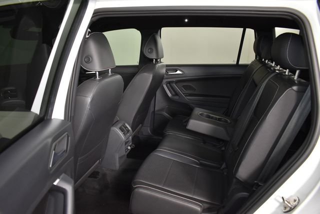 Used 2021 White Volkswagen 2.0T SE R-Line Black image 26