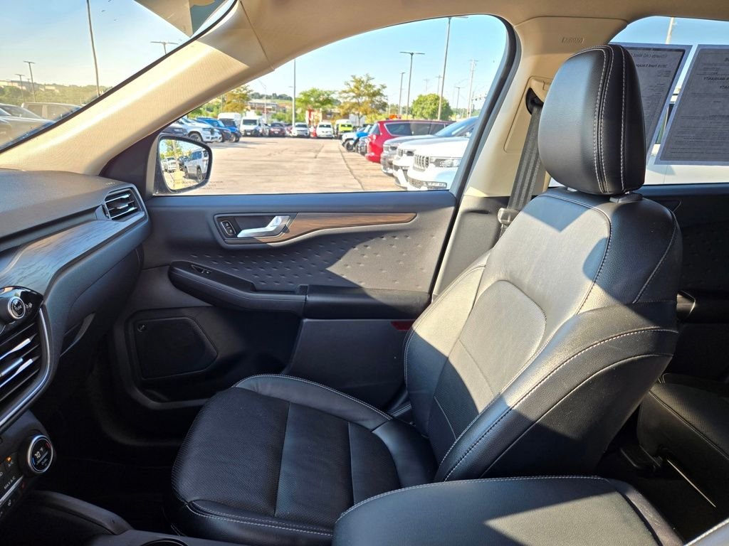 Used 2020 Black Ford Titanium image 24