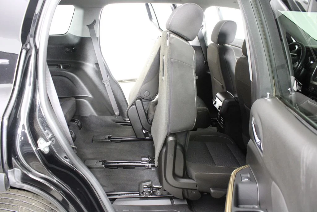 Used 2023 Black GMC SLE image 15