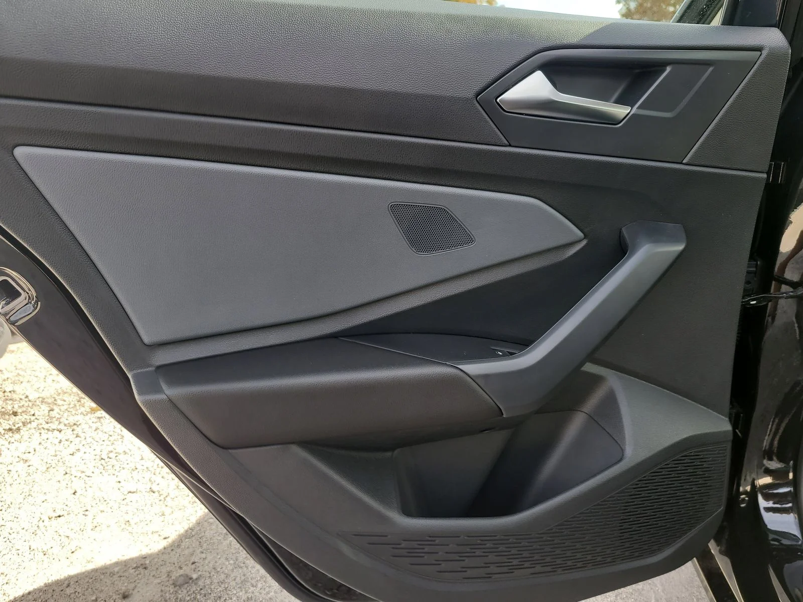 New 2026 Deep Black Pearl Volkswagen 1.5T SEL image 11