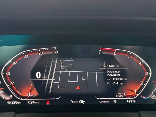 Used 2022 White BMW sDrive30i image 2