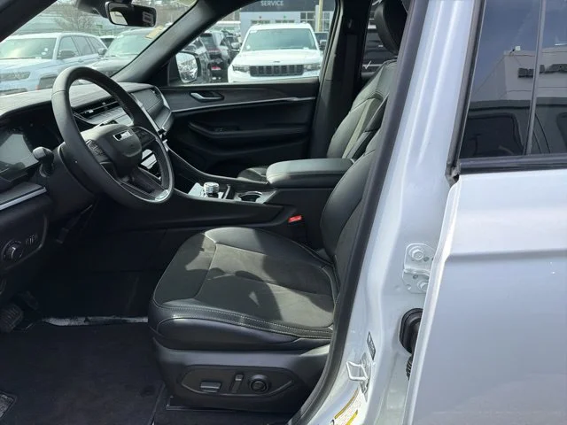 New 2026 White Jeep Altitude image 14