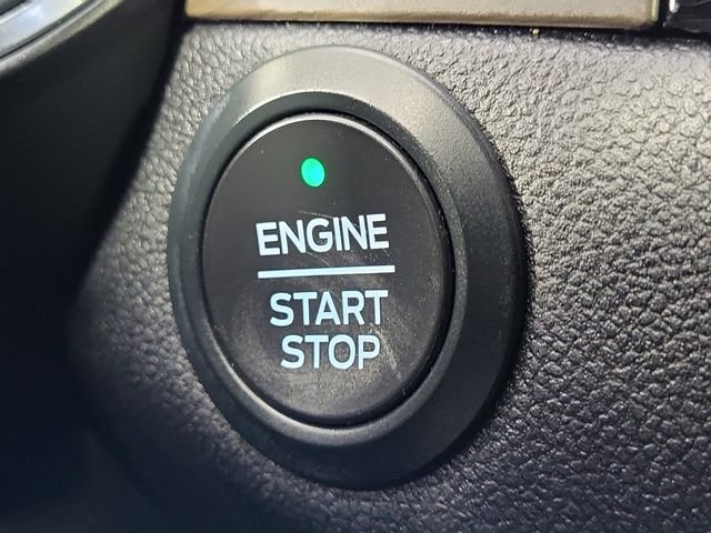 Used 2020 Blue Ford Titanium image 28