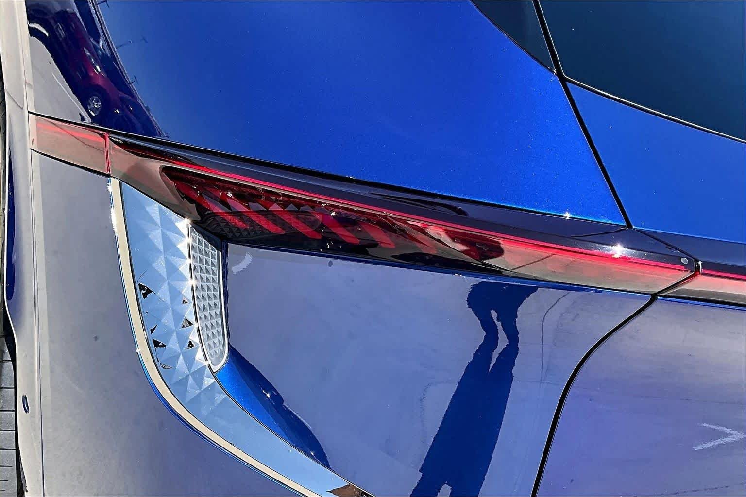 Used 2023 Yacht Blue Kia GT image 27