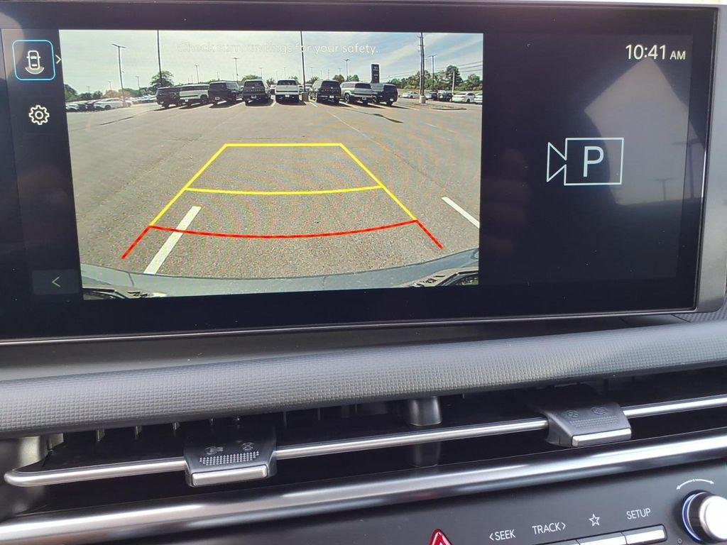 New 2026 Gray Hyundai SE FWD image 25