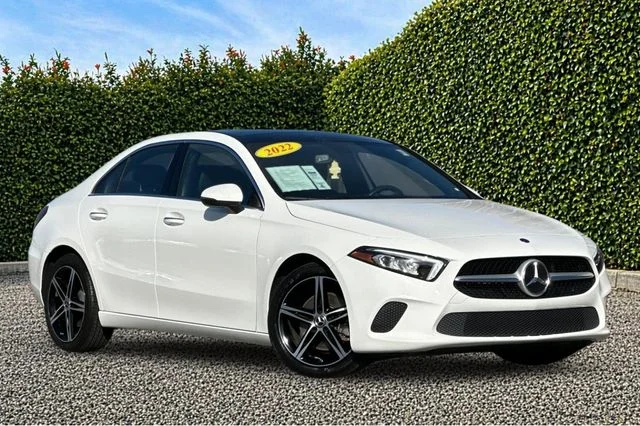 Used 2022 White Mercedes-Benz A 220 image 1