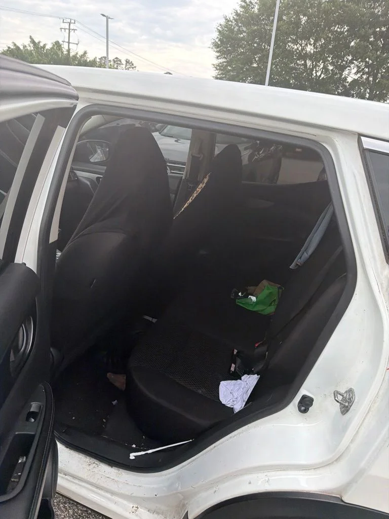 Used 2018 White Nissan S image 5