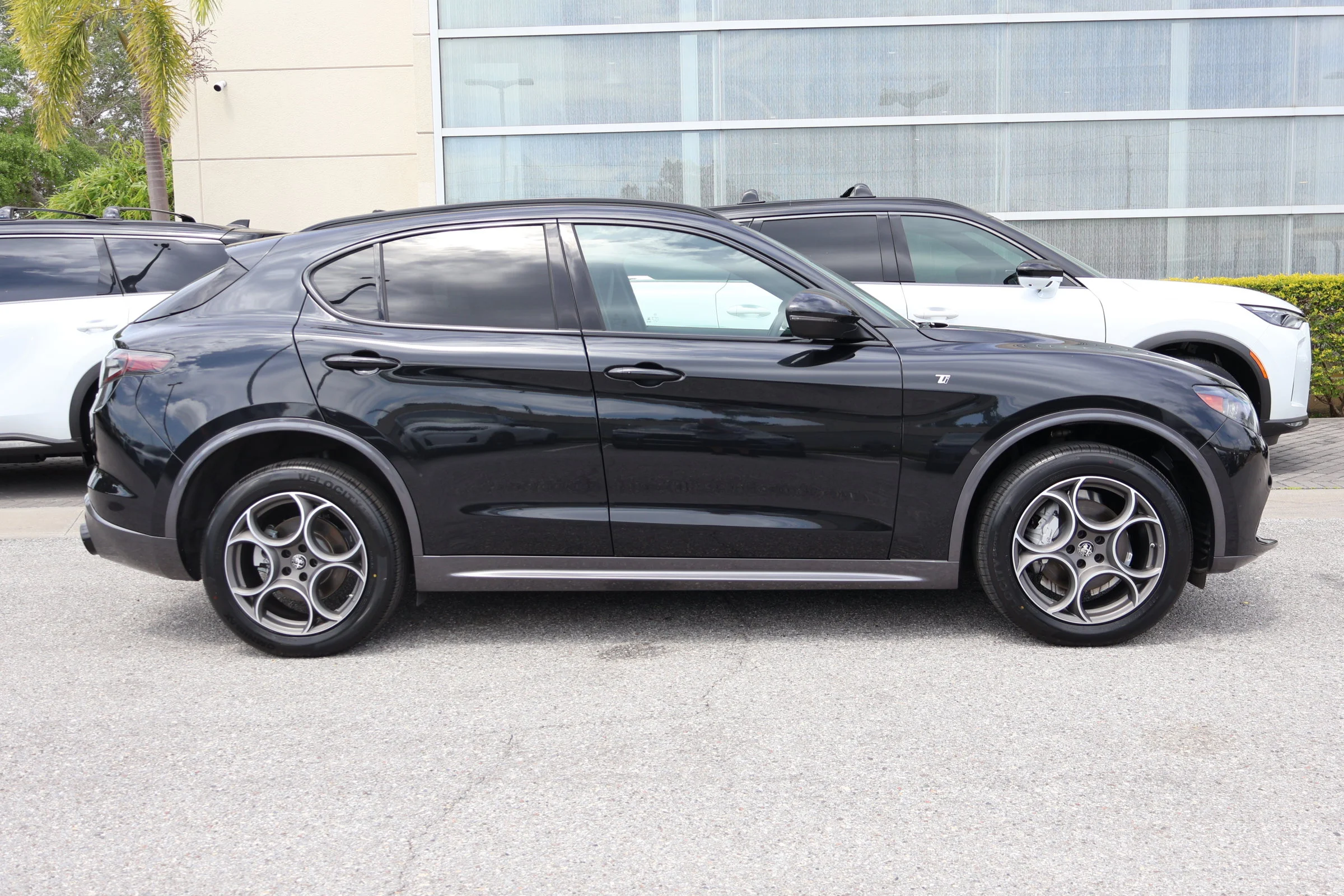 Used 2024 Vulcano Black Metallic Alfa Romeo Ti image 11