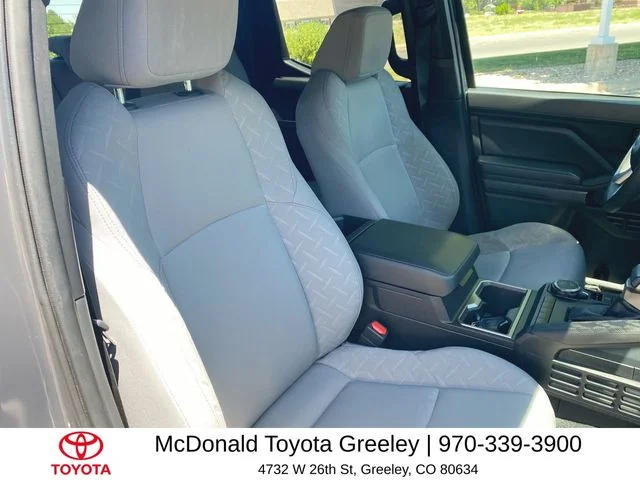 Used 2024  Toyota SR5 image 23
