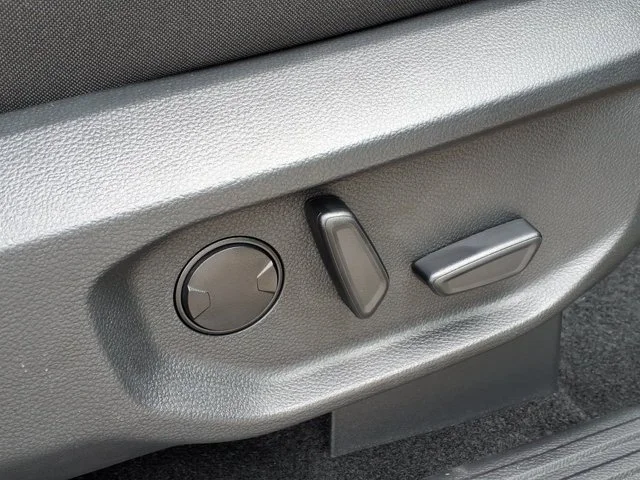 New 2026 Marsh Gray Ford XLT image 30