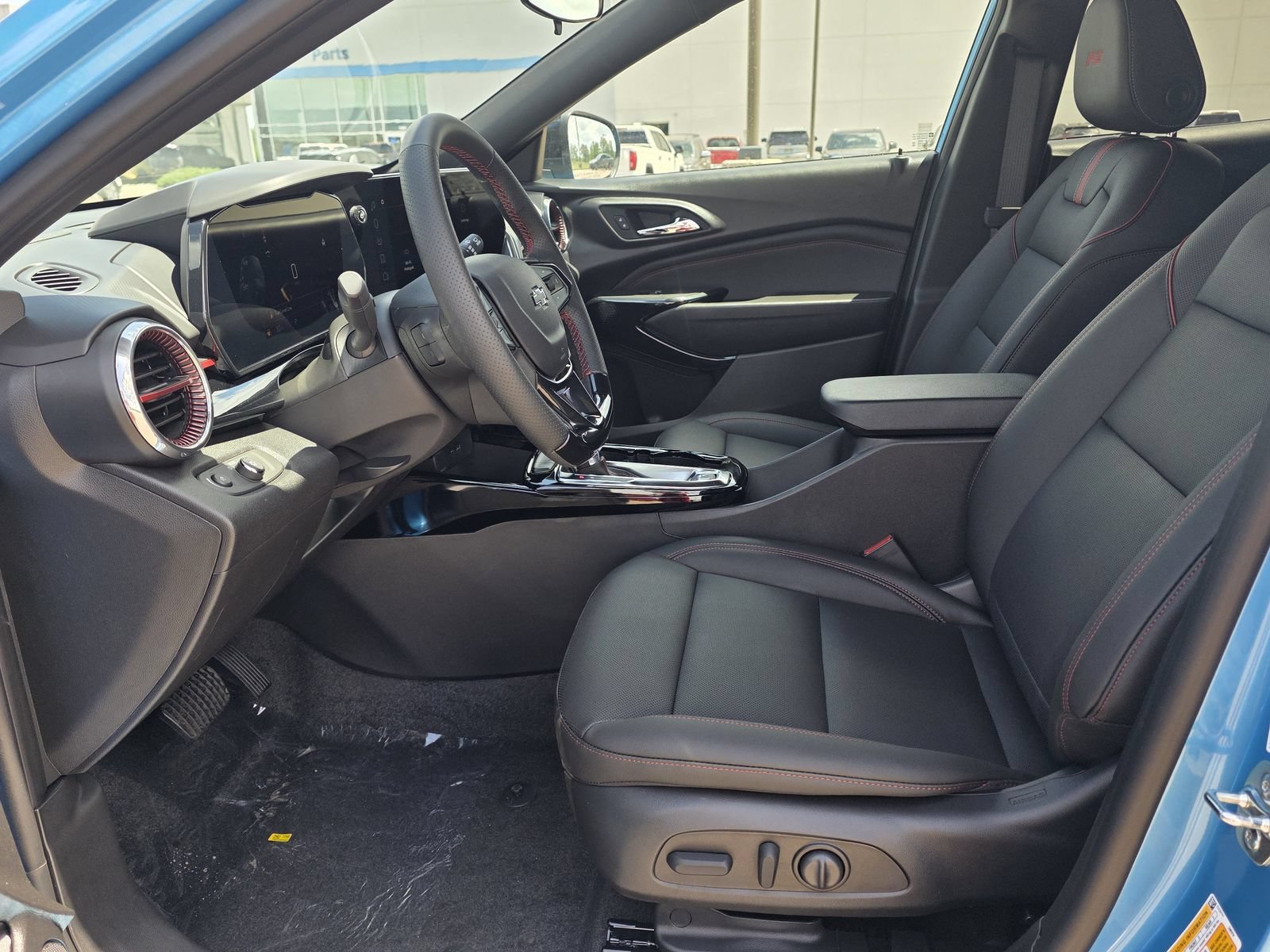 2026 Chevrolet Trax LT - Photo 14