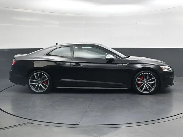 Used 2018 Black Audi 3.0T Premium Plus image 3