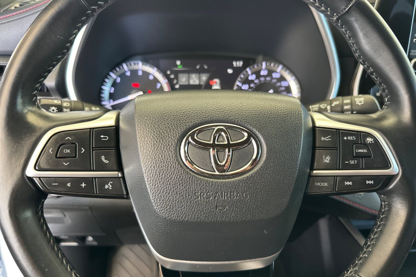 Used 2022 Silver Toyota XSE image 25
