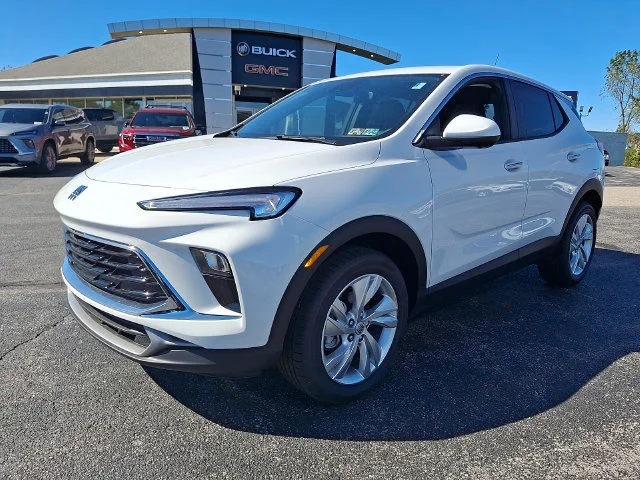 New 2026 Summit White Buick Preferred image 3