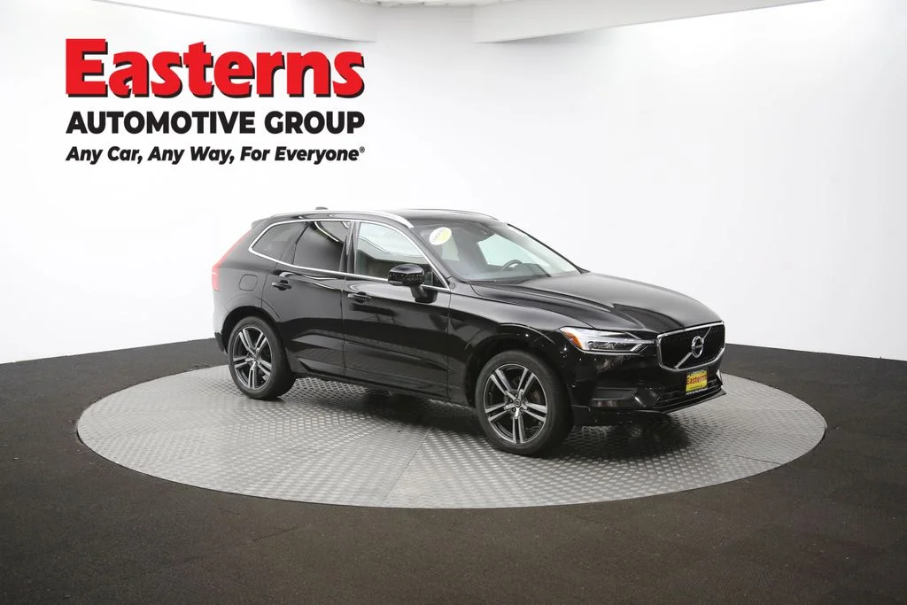 Used 2019 Black Volvo T5 Momentum image 50