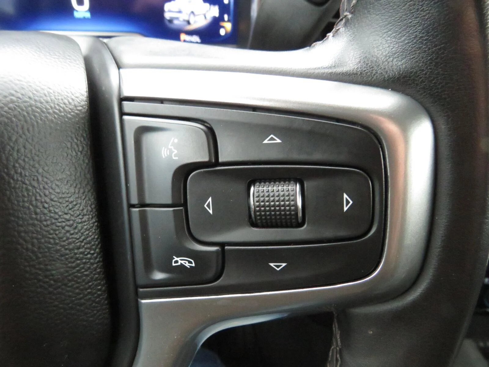 Used 2023 GLACIER BLUE METALLIC Chevrolet RST image 34