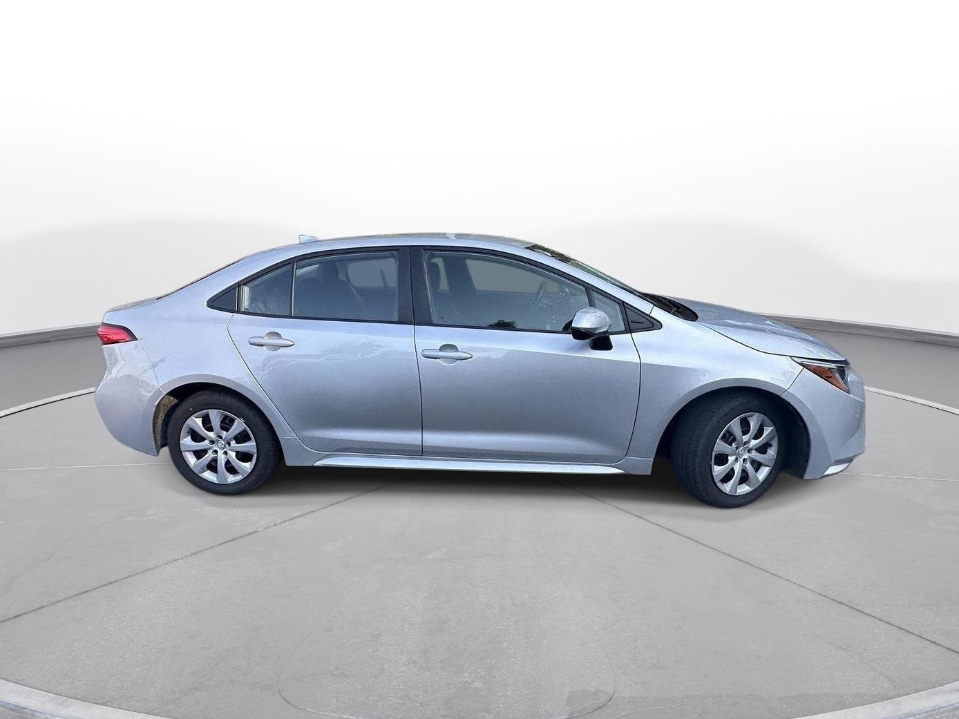 Used 2024 Classic Silver Metallic Toyota LE image 5