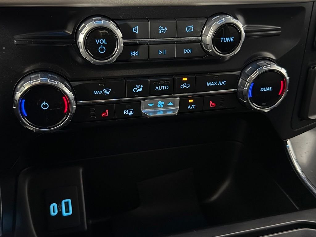 Used 2023 White Ford XLT image 21