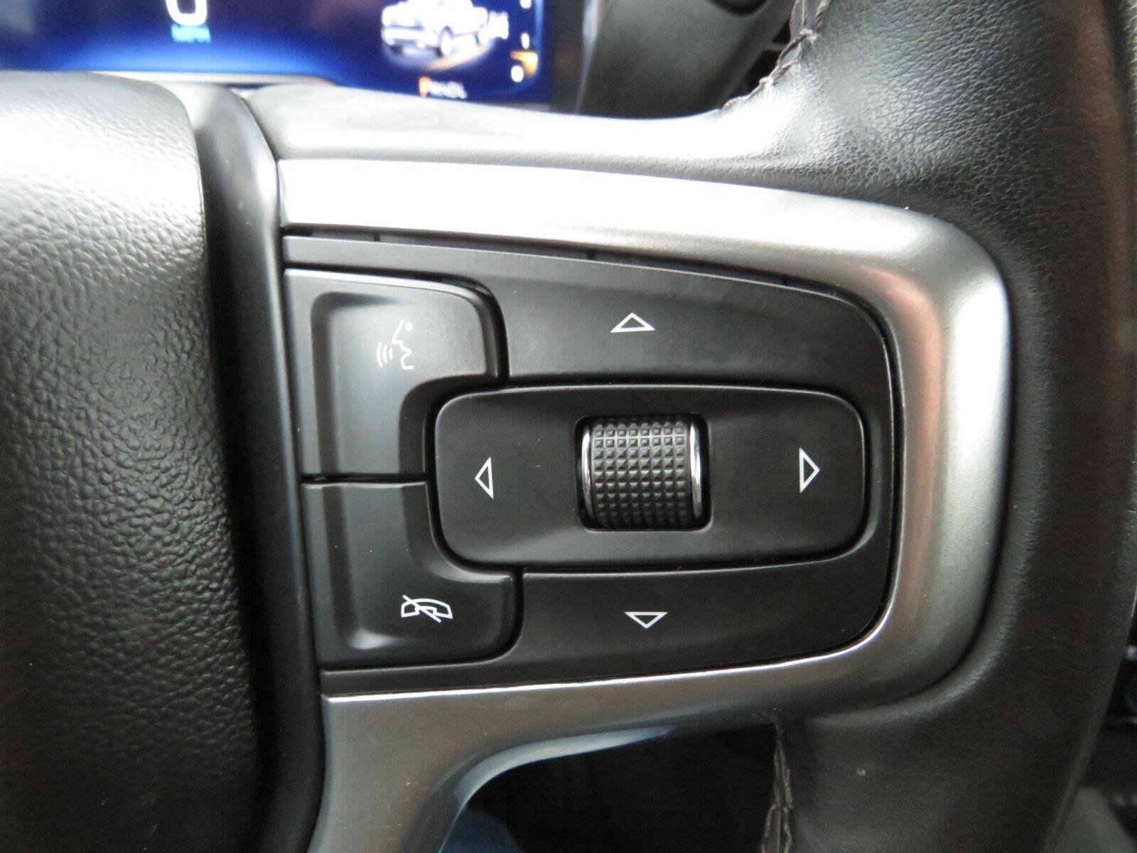 Used 2023 Glacier Blue Metallic Chevrolet RST image 34