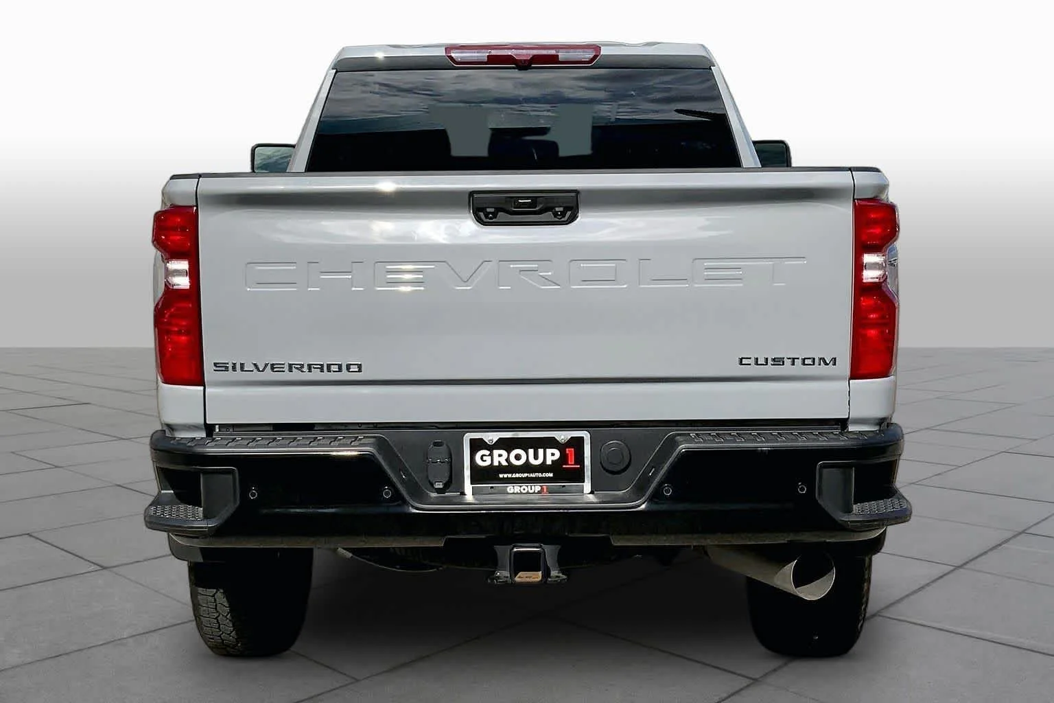 Used 2025 Slate Gray Metallic Chevrolet Custom image 5