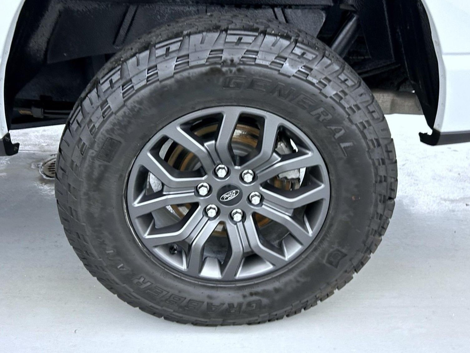 Used 2023 White Ford Tremor image 23