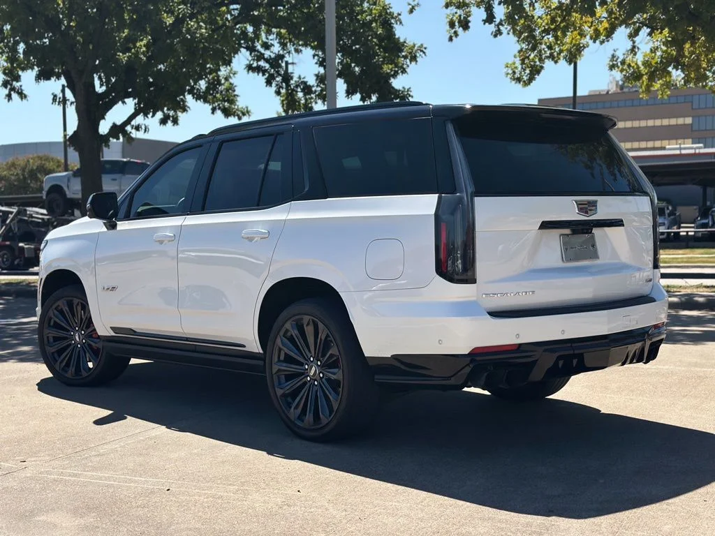 Used 2025 White Cadillac V-Series image 3
