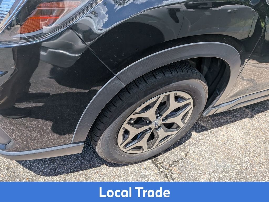 Used 2020 Black Subaru Premium image 6