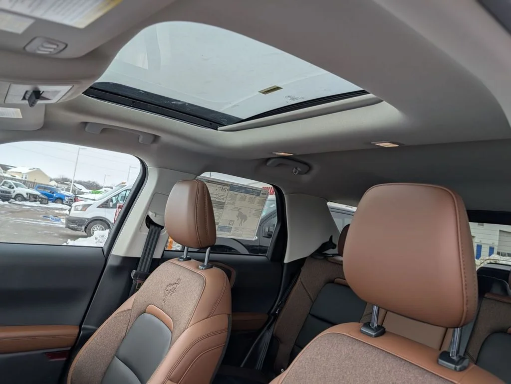 New 2025 Velocity Blue Metallic Ford Outer Banks® image 5