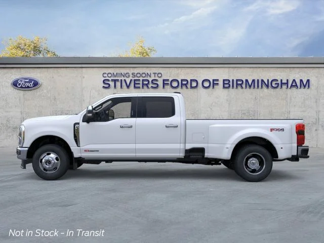 New 2026 Star White Metallic Tri-Coat Ford F-350® Lariat® image 4