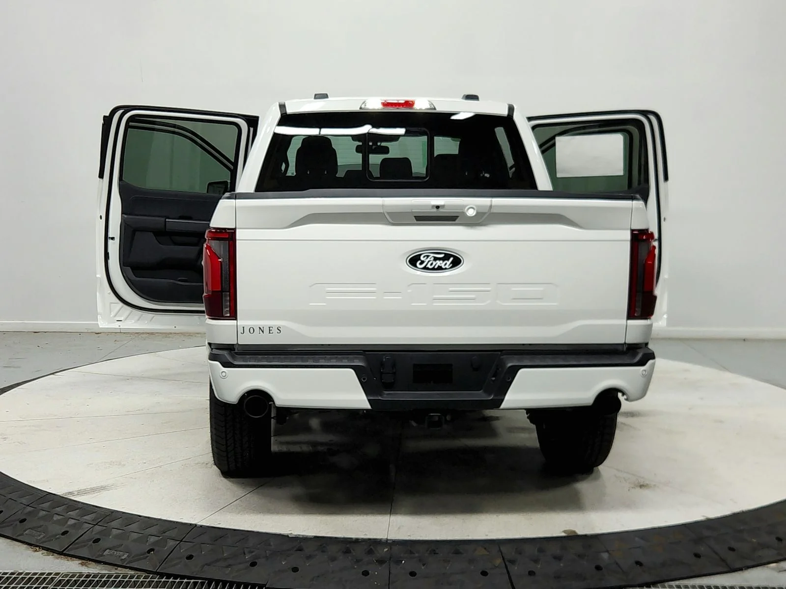 New 2026 White Ford Lariat image 15