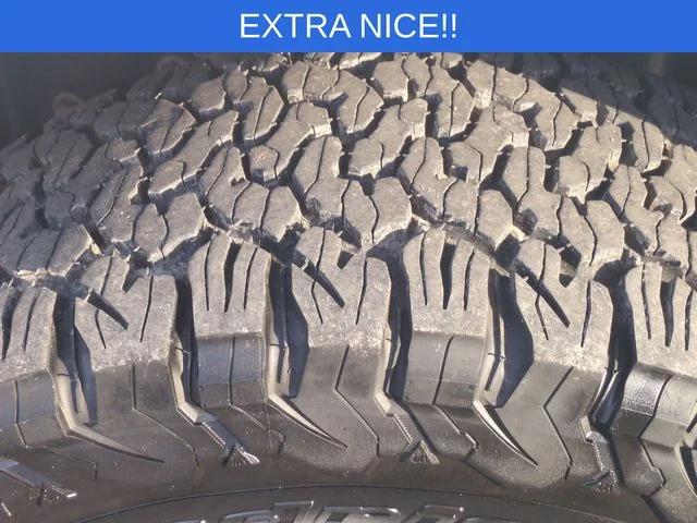 Used 2020 White Ford Lariat image 11