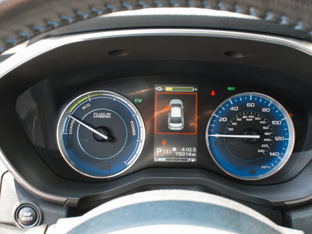 Used 2019 Lagoon Blue Pearl Subaru Hybrid image 17