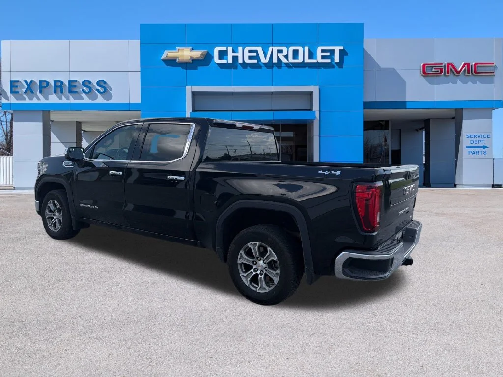 Used 2025 Black GMC SLT image 5