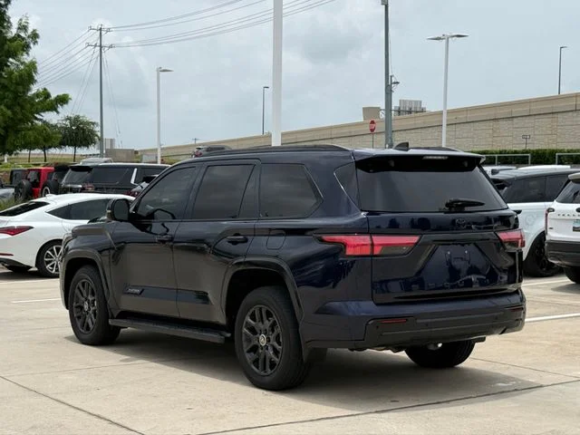 Certified Used 2024  Toyota Platinum image 4