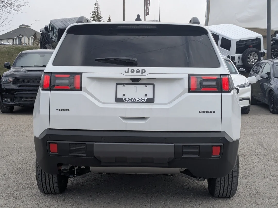 New 2026 White Jeep Laredo - - 4x4 - 1.6L Turbo Hybrid - Uconnect 5 w/ 12.3 Screen & More! image 7
