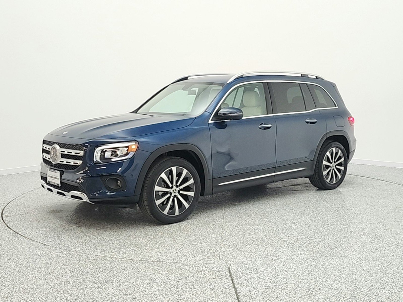 2022 Mercedes-Benz GLB GLB 250 4MATIC's photo