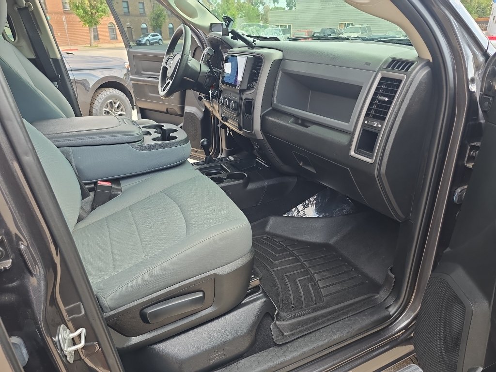 Used 2018 Grey Ram Tradesman image 35