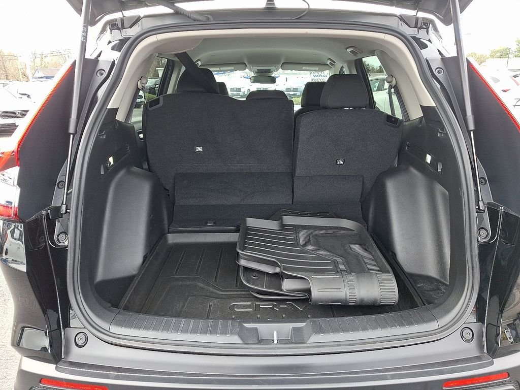 2025 Honda CR-V LX - Photo 29