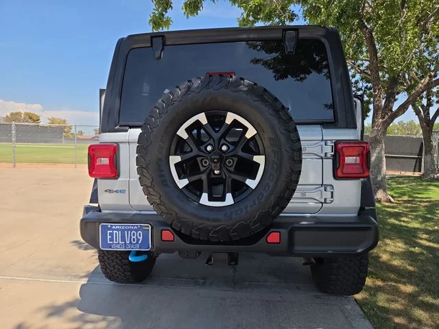 Used 2024 Silver Jeep Rubicon 4xe image 27