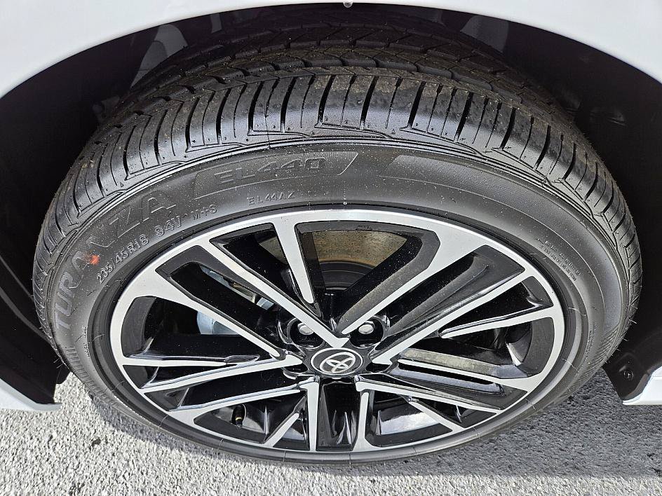 2026 Toyota Camry XLE - Photo 19