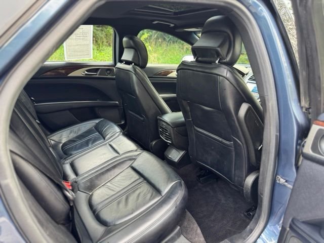 Used 2019 Diamond Lincoln Reserve image 16