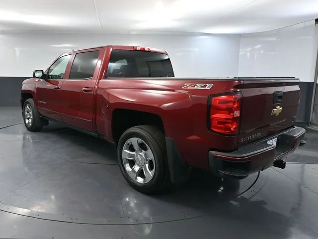 Used 2016 Red Chevrolet LT image 7