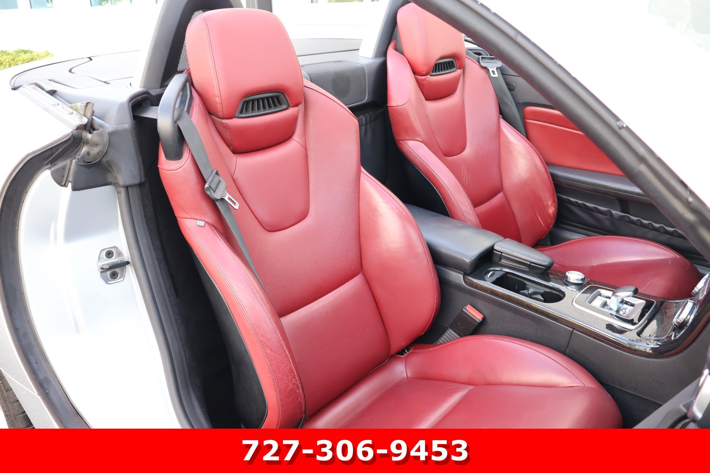 Used 2016 Silver Mercedes-Benz SLK 300 image 15