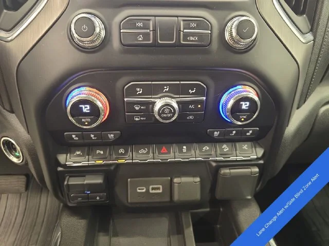 Used 2021 Onyx Black GMC Denali image 29