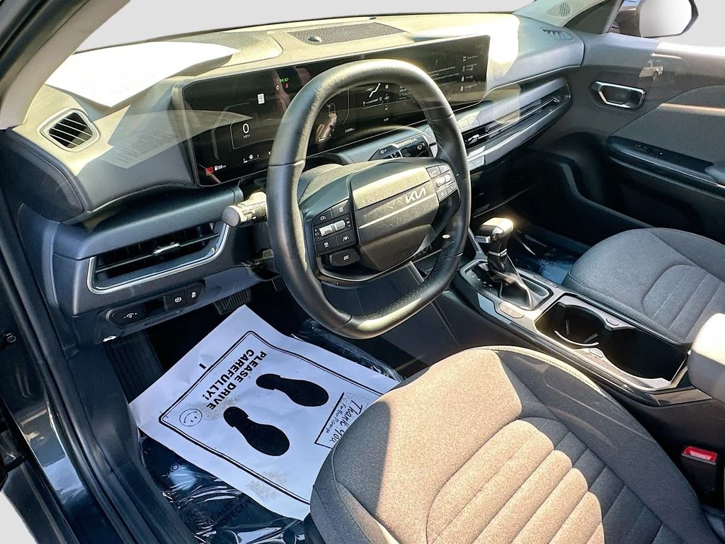 Certified Used 2025 Gray Kia EX image 9