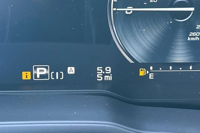 New 2026 MAGNETITE GRAY METALLIC Subaru Premium Hybrid image 23