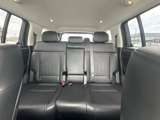 Used 2024 Black Hyundai SEL image 21