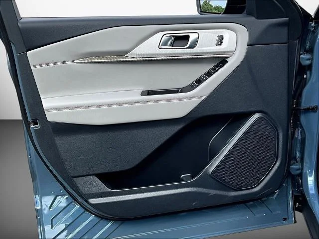 New 2026 Vapor Blue Metallic Ford Active image 55